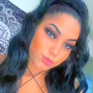 Meet your Posher, Bella